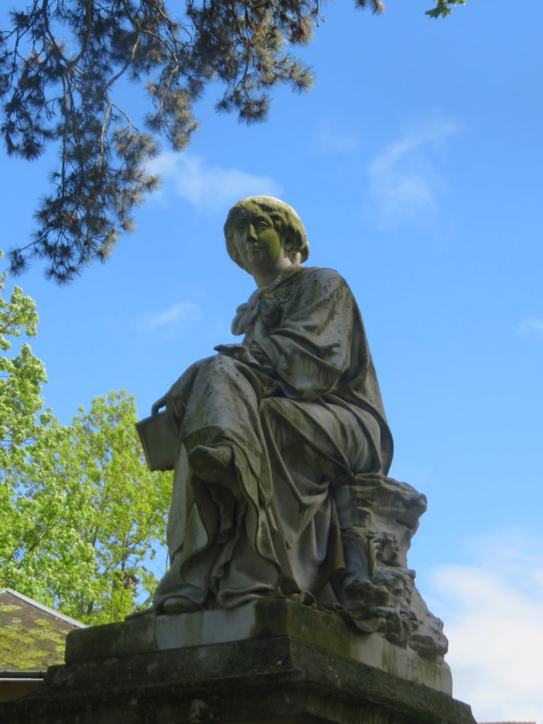 Statue George SAND - La Châtre ( Berry) - Tirage privé;