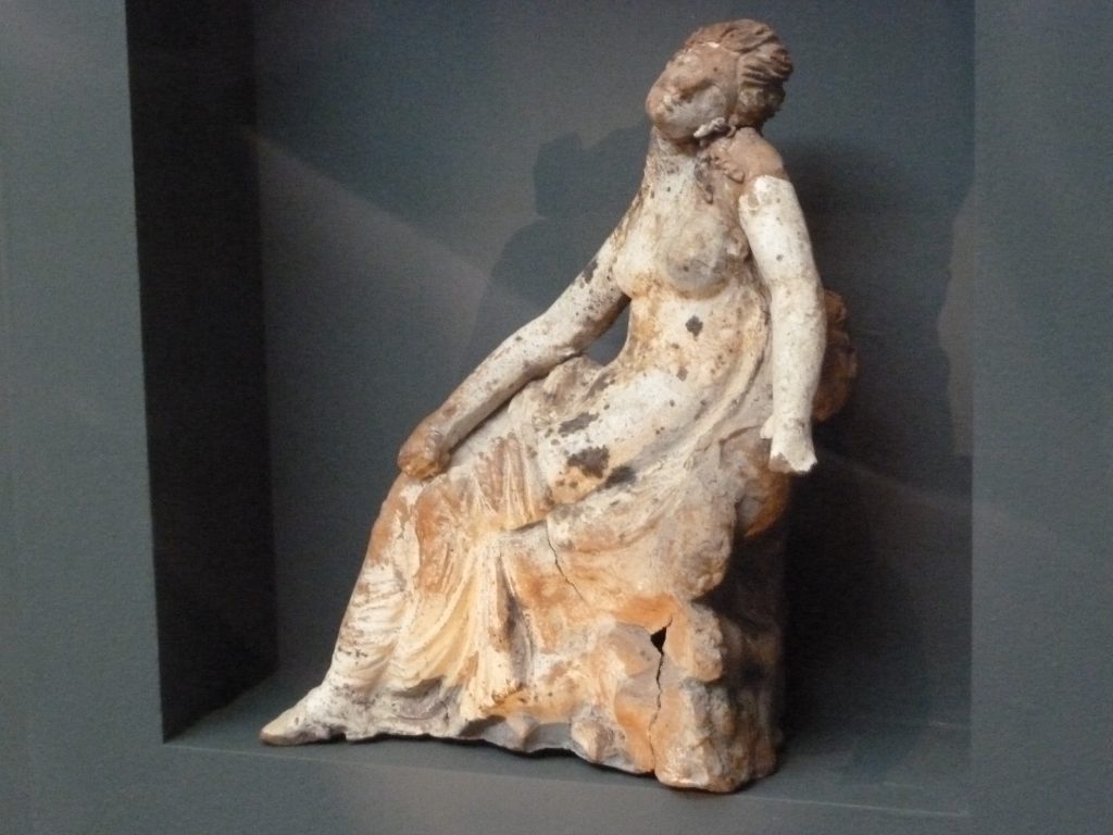 Statue n terre cuite- Musée de Thessalonique - Tirage privé.