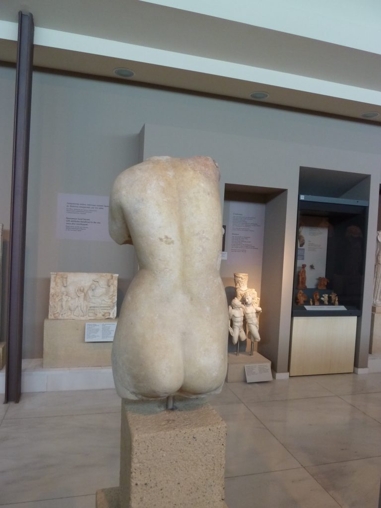 Statue femme- Musée de Thessalonique- Tirage privé.
