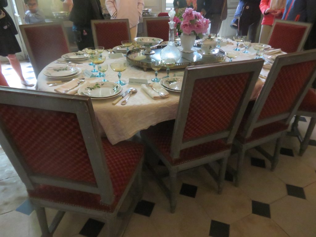 La table de la salle à manger - tirage privé. 