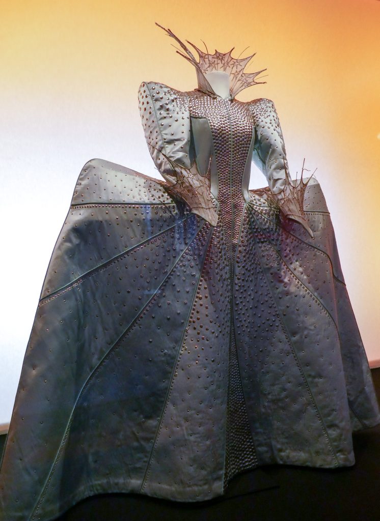 Costume Lady Macbeth pour la tragédie de Macbeth d'après Shakespeare - Paris Comédie Française- 1985